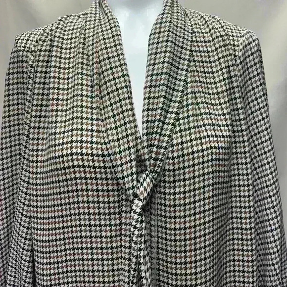 WHO WHAT WEAR Brown, Black and Tan Houndstooth long sleeve top Size Large - Picture 4 of 5